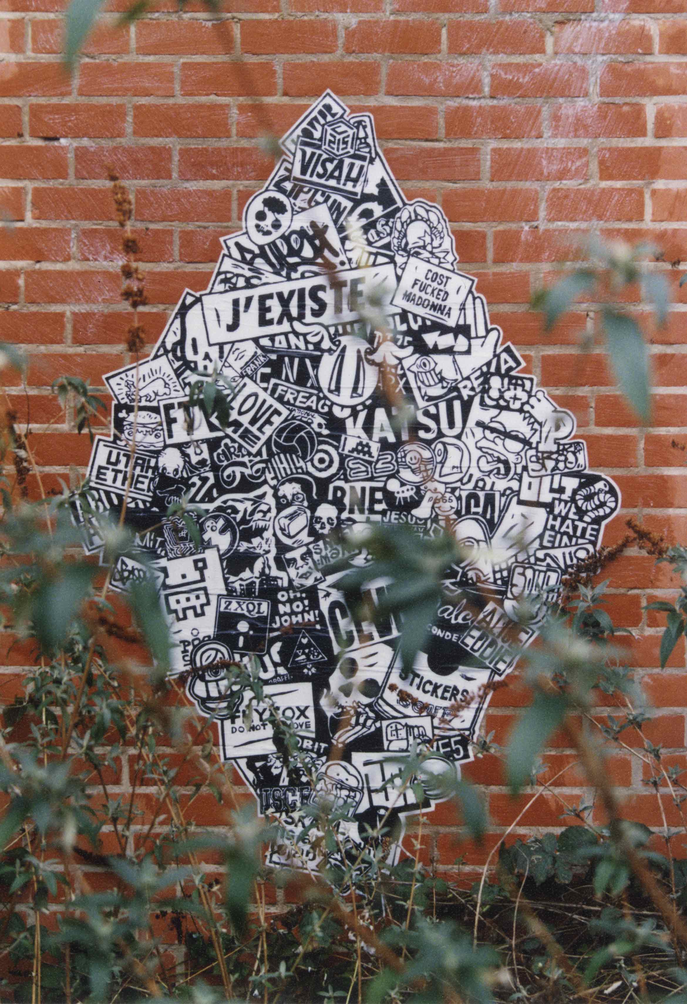 thierry-jaspart-engraving-diamond-stickers-graffiti